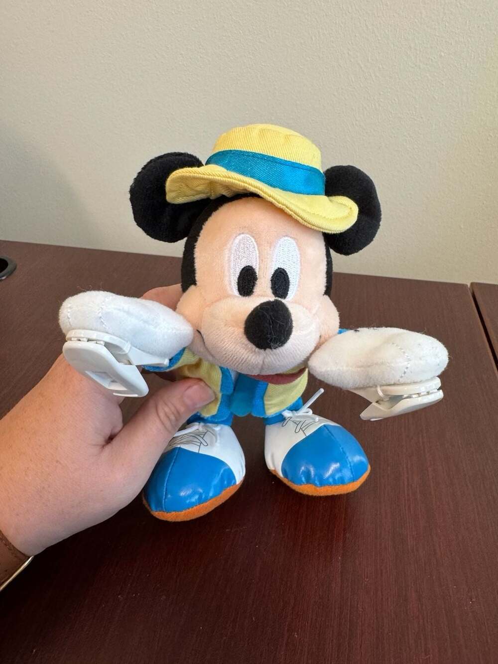 Tokyo Disney Resort Mickey Mouse Plush Shoulder Clip shoulder pal